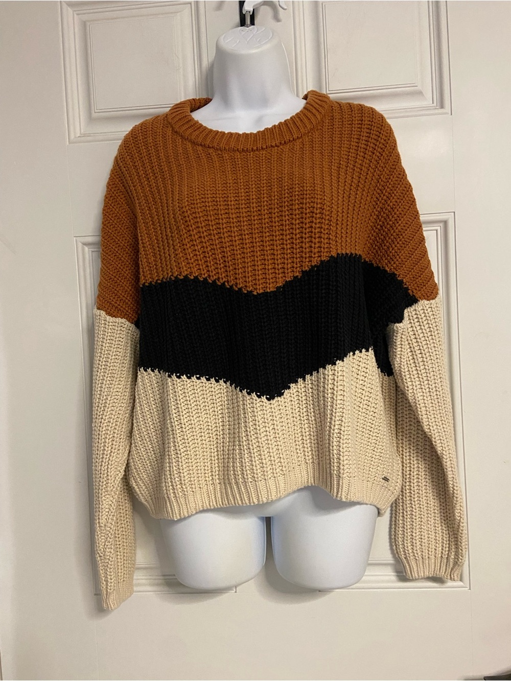 GUESS ColorBlock SLOUCHY Open-Knit Crewneck Sweater *OVERSIZED